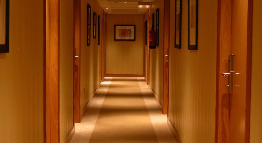 Hotel Torre De Sila Тордесільяс Екстер'єр фото