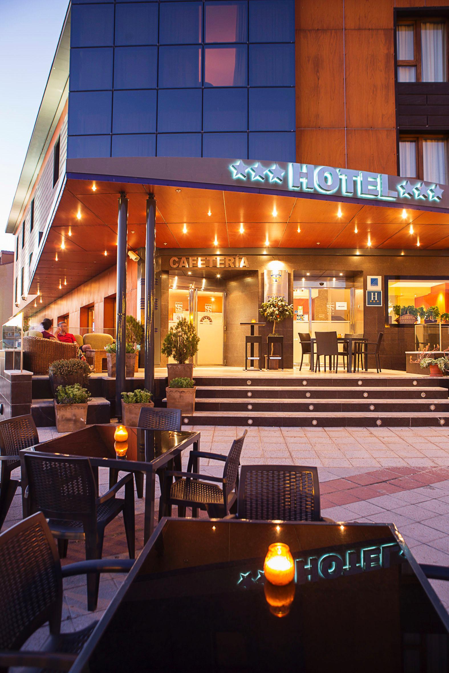Hotel Torre De Sila Тордесільяс Екстер'єр фото