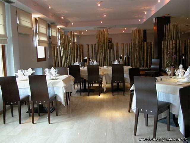 Hotel Torre De Sila Тордесільяс Ресторан фото